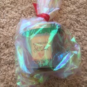 Both and body works candle Blue berry Sugar
